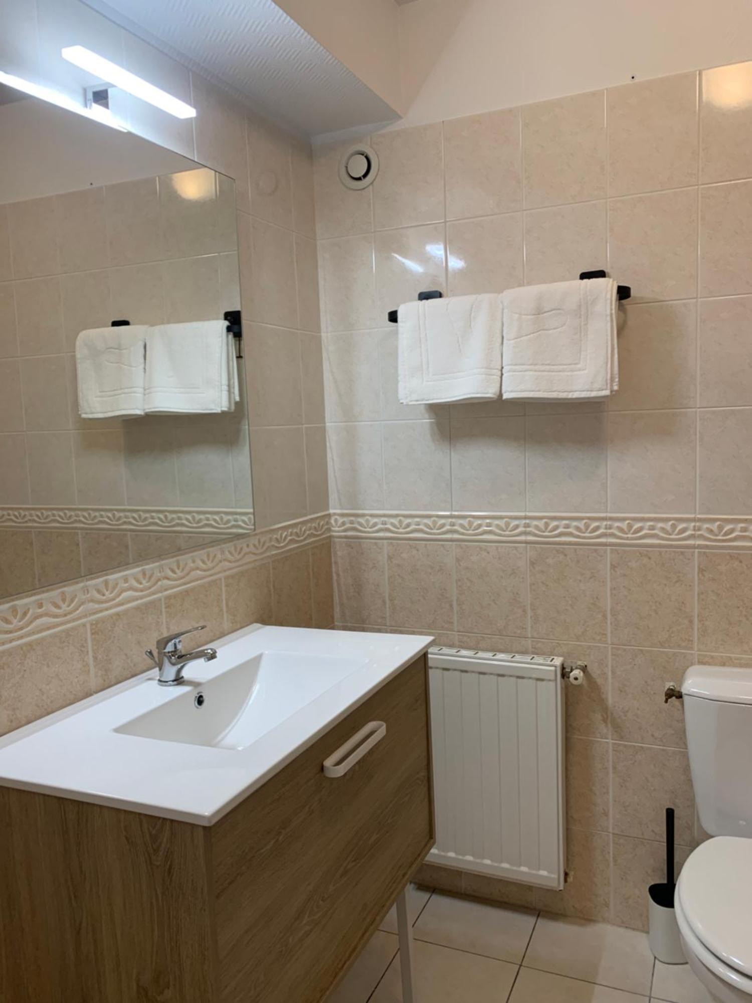 Agreable Maison Meublee Cherbourg-en-Cotentin Luaran gambar